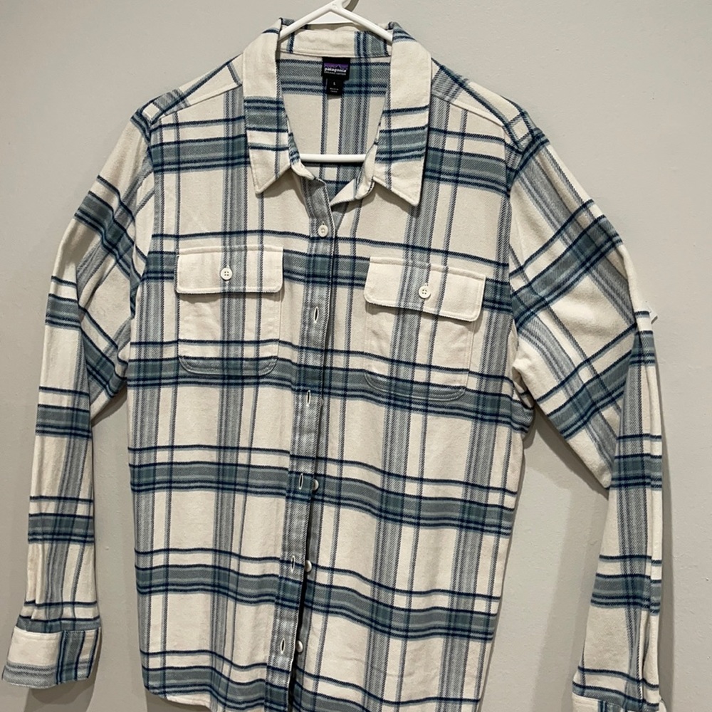 Patagonia Button down flannel